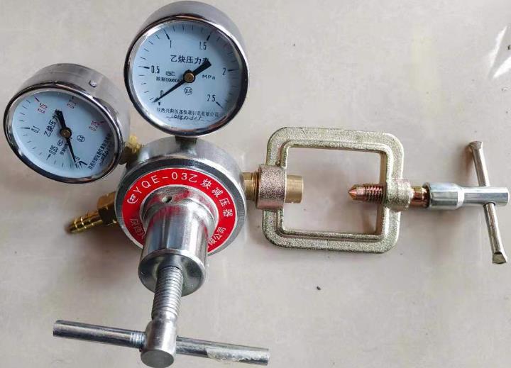 乙炔減壓器,YQE-03,0.25*2.5(4)MPA 乙炔減壓器,YQE-03,0.25*2.5(4)MPA